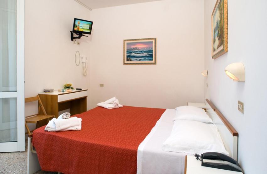 Hotel Ciondolo D'Oro Rimini Exteriör bild